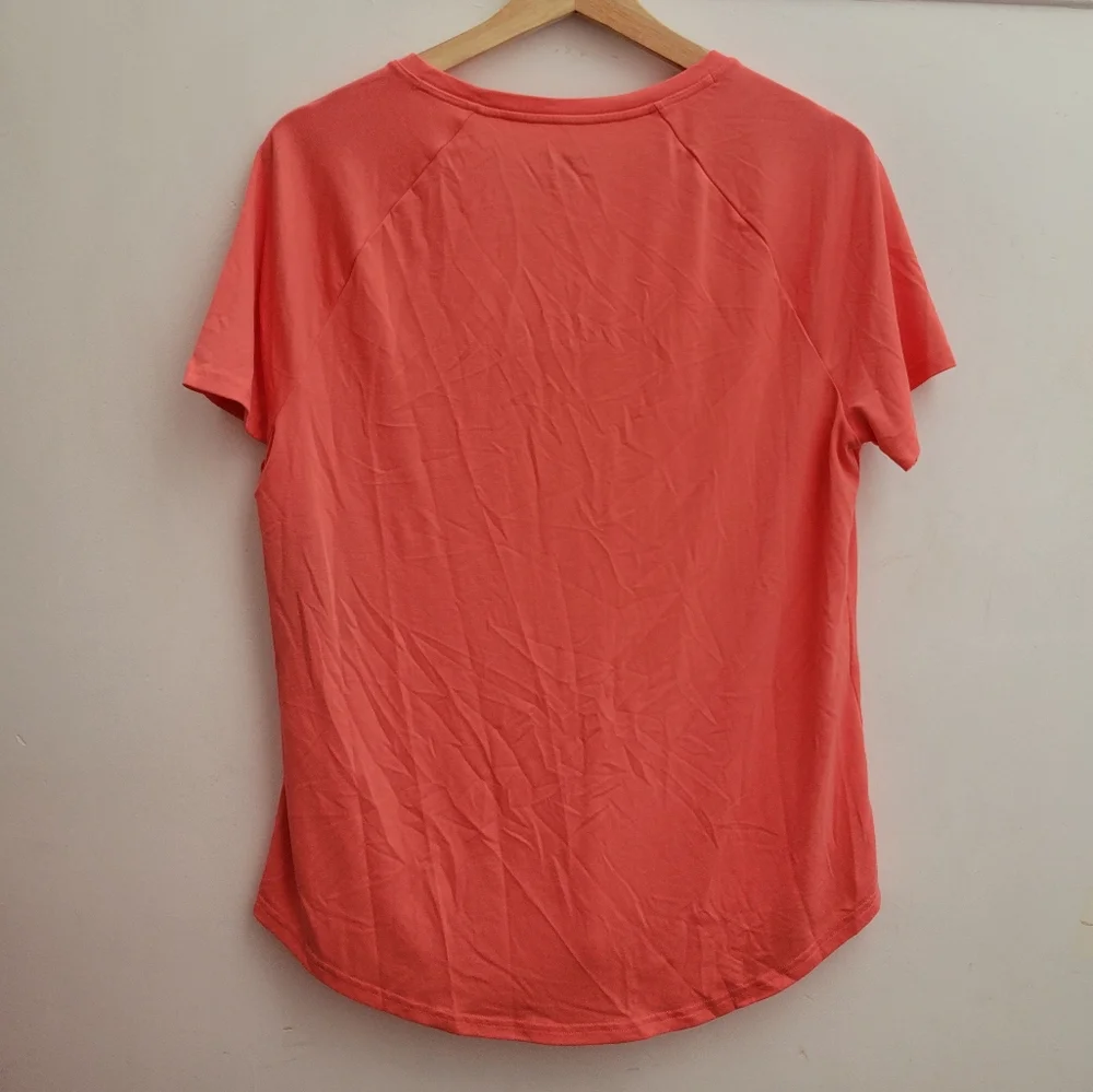 2XU Pink Contender Short Sleeve Athletic Tee - Picture 2 of 7